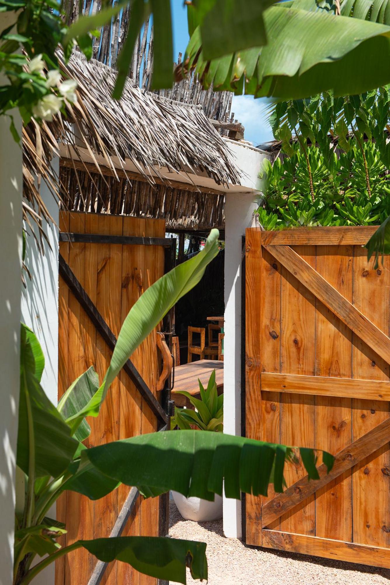 Dar Mar Hostel & Coworking Paje Exterior photo
